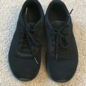 Nike Big Kids Tanjun Tennis Shoes